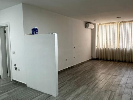 BUSINESS PREMISES FOR RENT IN BLLOK