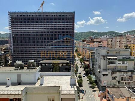 Shitet, Apartament 2+1+2, White Tower Residence, Komuna e Parisit.