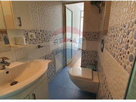 Apartament 3+1+2 Per Qira Ne Bllok