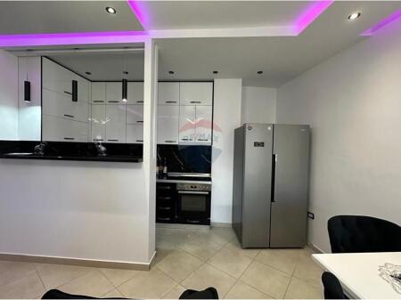 !!!Ap 2+1+2 per qira - Liqeni i thatë!!!