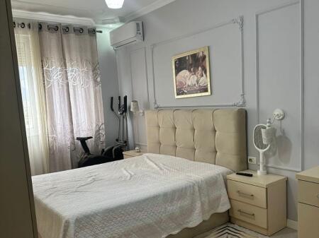 Affittasi Appartamento 2+1+1 con Balcone