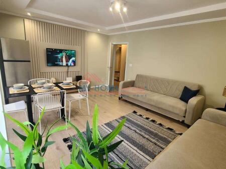 Apartament 1+1 me qera Qender Tirane