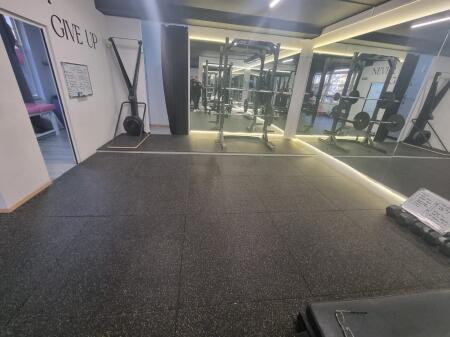 Gym for rent in Bllok