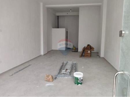 Jepet Dyqan me qira ne Astir !