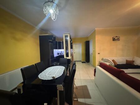 Apartament me qera 2+1 Yzberisht!