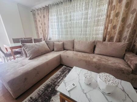 Jepet Apartament me qera