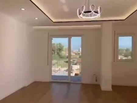 SHITEN 4 APARTAMENTE  4 POSTE PARKIMI NE ASTIR