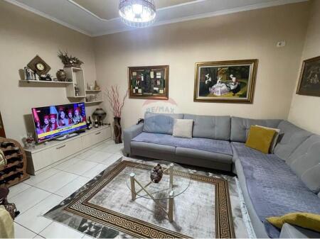 Apartament - Për Shitje - Ish Tregu Elektrik, Tiranë(ID: 530551001-142)