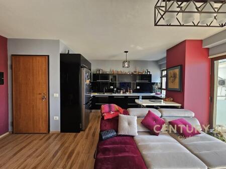 FOR RENT 2+1 APARTMENT ON MINE PEZA STREET!