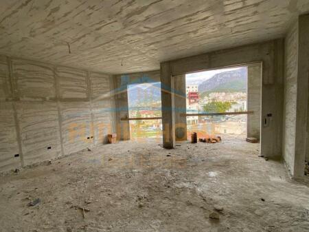 In vendita, Appartamento 2+1, Via " Xhanfize Keko" Tirana.