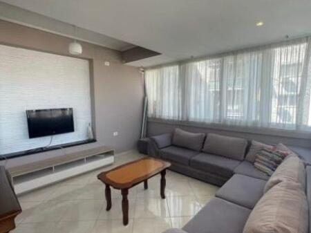 Shitet 2+1 tek Ish Parku