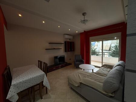 Ap 2+1 per qira liqeni