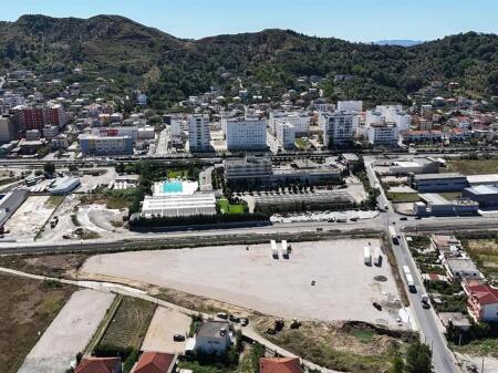 Shitet toke ne Vore prane Doganes (ID 4191113)