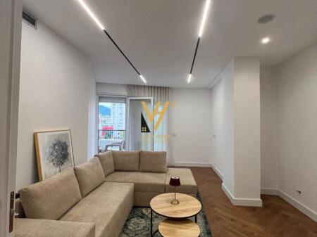 JEPET APARTAMENT 2+1+2+BLK ME QIRA TE RRUGA E DURRESIT 1.200 EURO