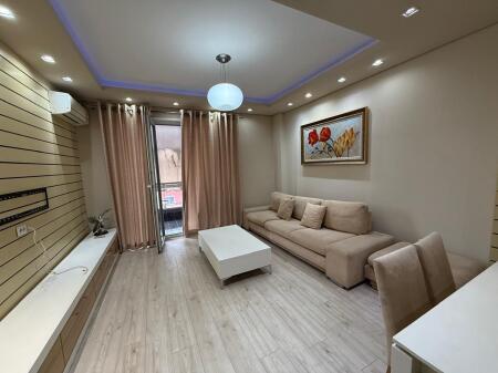 Apartament 2+1+ Parkim per Qira  xhamllik