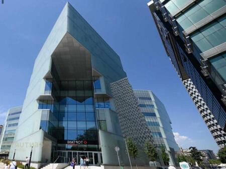 Zyre me qira, Qender