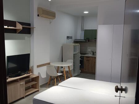 Studio apartment for rent in Laprake (31,000 Leke)