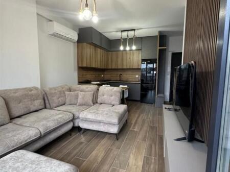 🏡 Apartament 1+1 për Qira – Shkolla e Kuqe