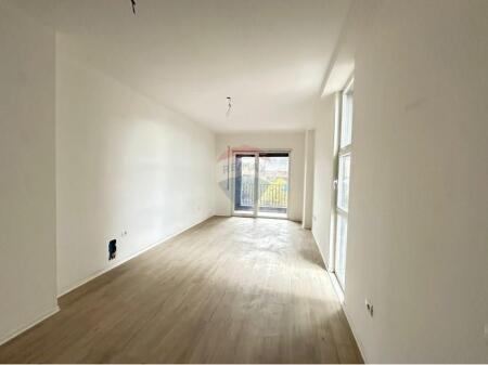 APARTMENT 2+1 FOR SALE IN FRONT OF AMERICAN 3