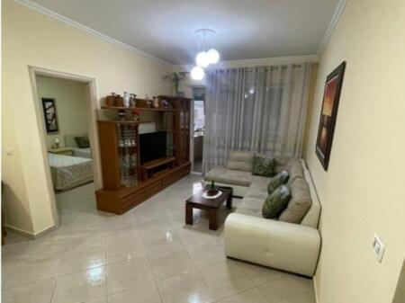 Japim apartament 1+1 me qera Kopshtit Botanik Zoologjik