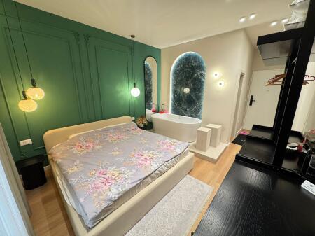 🏢 Shitet studio e mobiluar 📍 Adresa: Ali Demi, në Mangalem💶 Çmimi: 60,000 €