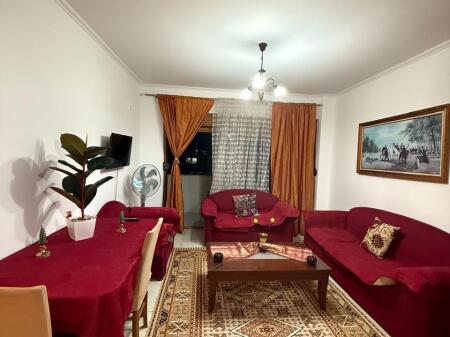 🏢Ne zonen e Komunes se Parisit,prane German Computers jepet me qera apartament 2+1,i mobiluar 60,000Leke