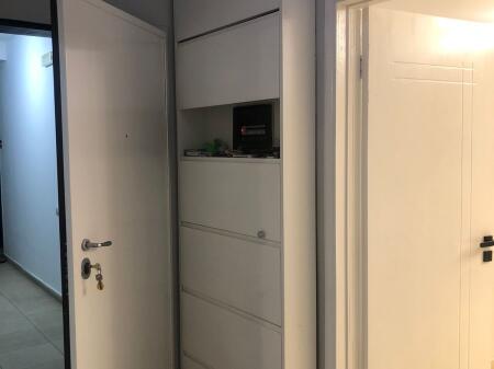 Jepet apartament 2+1 me qera Komuna e Parisit- Tirane