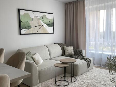 Jepet me qera apartament 2+1+2 totalisht i ri pallat i ri  tek 21 Dhjetori prane qendres !