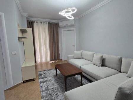 JEPET ME QIRA APARTAMENT 2+1 TE RRUGA KAVAJES! 830 € /Muaj