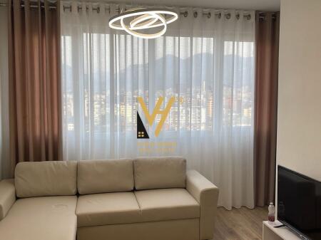 JEPET APARTAMENT 2+1+BLK ME QERA TE SPITALI AMERIKAN 3 600 EURO