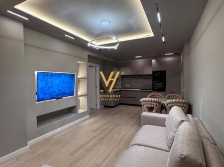 SHITET APARTAMENT 2+1+2+BLK TE KOMUNA PARISIT 275.000 EURO