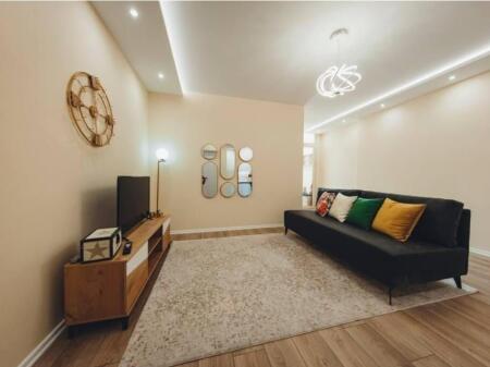 APARTAMENT ME QERA 1+1 MYSLYM SHYRI 650 EURO