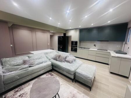 Jepet Me Qera Apartament 1+1+1 Ballkon