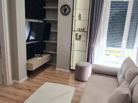 Apartament 1+1 me qera Laprake