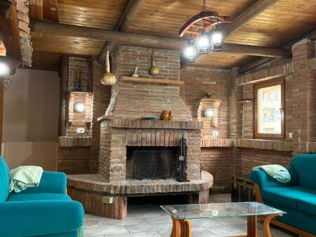 Attico in affitto vicino al Lago di Tirana