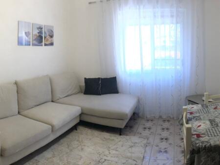 JEPET ME QERA APARTAMENT 2+1 PRANE RAJONIT TE POLICISË