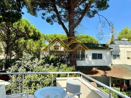 Shitet Apartament 1+1 +Verand tek Kompleksi Lura 1 Gjiri i Lalzit!