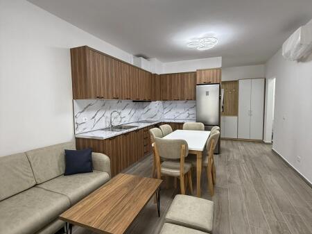 Apartament 2+1 me Qera*   📍 *Univers City