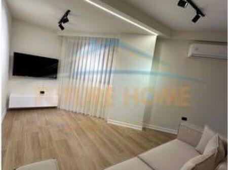 Shitet, Apartament 1+1, Rruga e Durresit,Tirane.