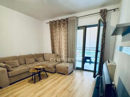 APARTAMENT 1+1 ME QIRA TE KOMPLEKSI DELIJORGJI!