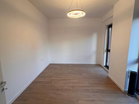 AMBIENTE BIZNESI ME QIRA PER ZYRA NE MYSLYM SHYR