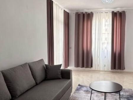 APARTAMENT 2+1+2 PARKIME ME QERA NE ASTIR