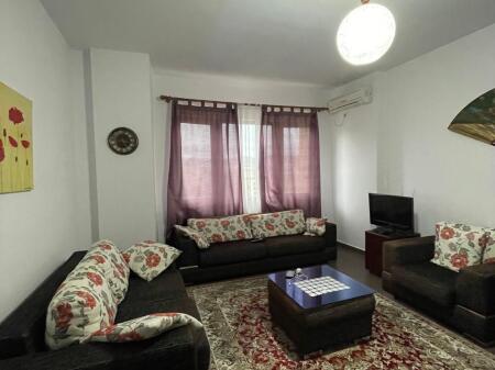 For rent 1+1 apartment on Kongresi i Tiranes Street, Mine Peza 50,000 lek!
