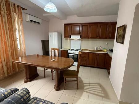 Apartament 2+1 me qera tek Varri i Bamit