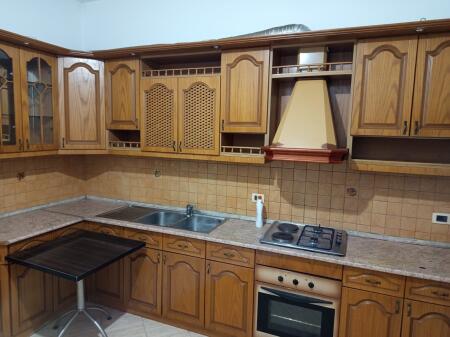 MONOLOCALE 22000 LEKE LAPRAKE.