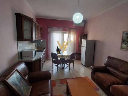 JEPET APARTAMENT 1+1+2 BLK ME QERA NE SELITE 40.000 LEKE