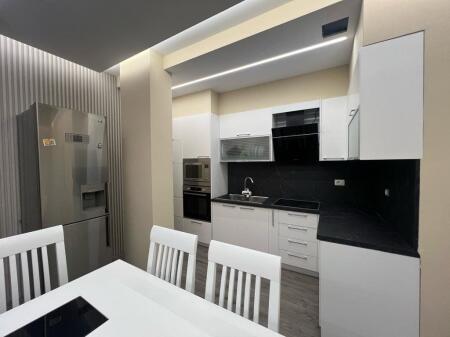 JAPIM ME QIRA APARTAMENT 3+1+2 NE DON BOSCO!! 800 € /Muaj Sip. Totale  145m2