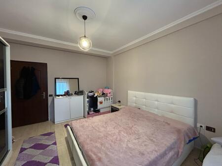 Jepet Me Qera Apartament 1+1+1 Ballkon