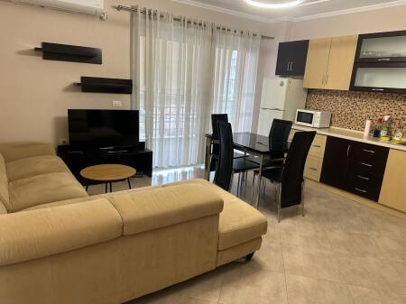 Komuna e Parisit, Apartament 2+1 per Qira