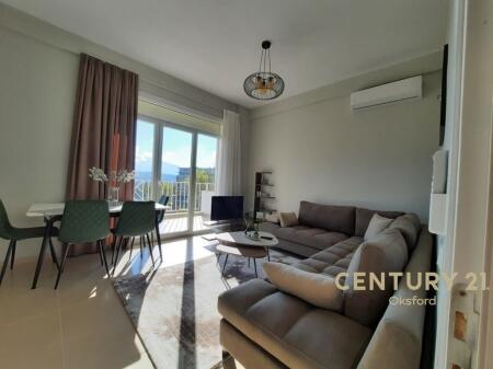 Jepet me qira apartament në zonën e Liqenit të Tiranës, pranë Piceri Pavarottit! 900 € /Muaj Sip. Totale  97m2